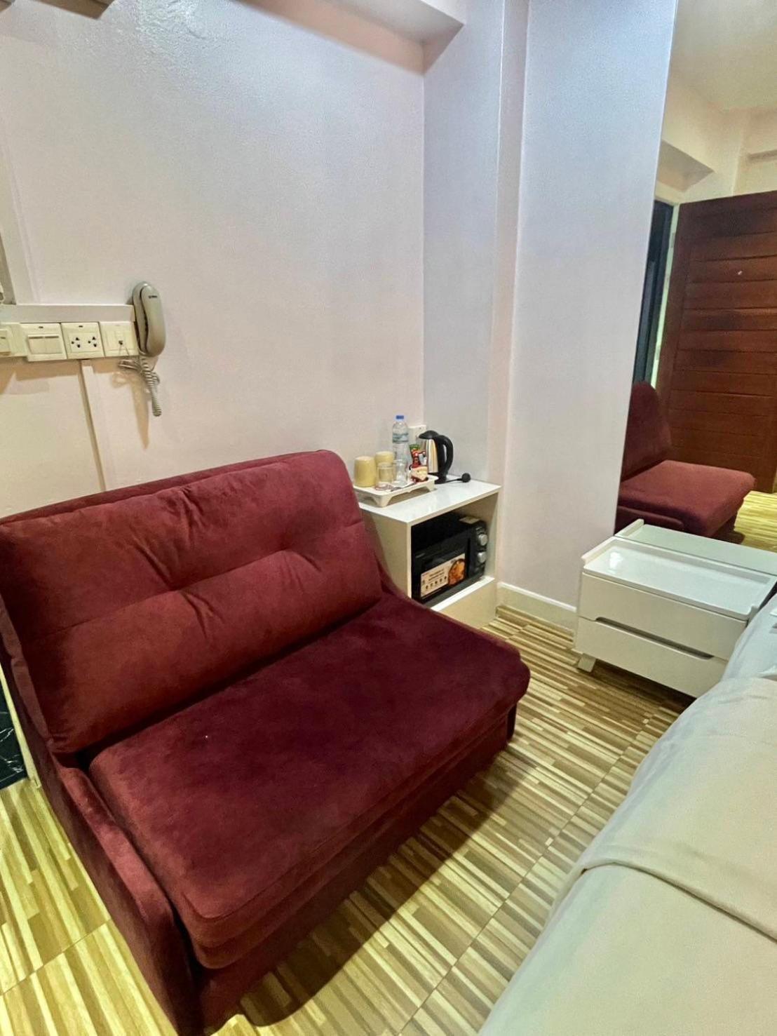廊曼甜蜜阁楼酒店 曼谷 外观 照片